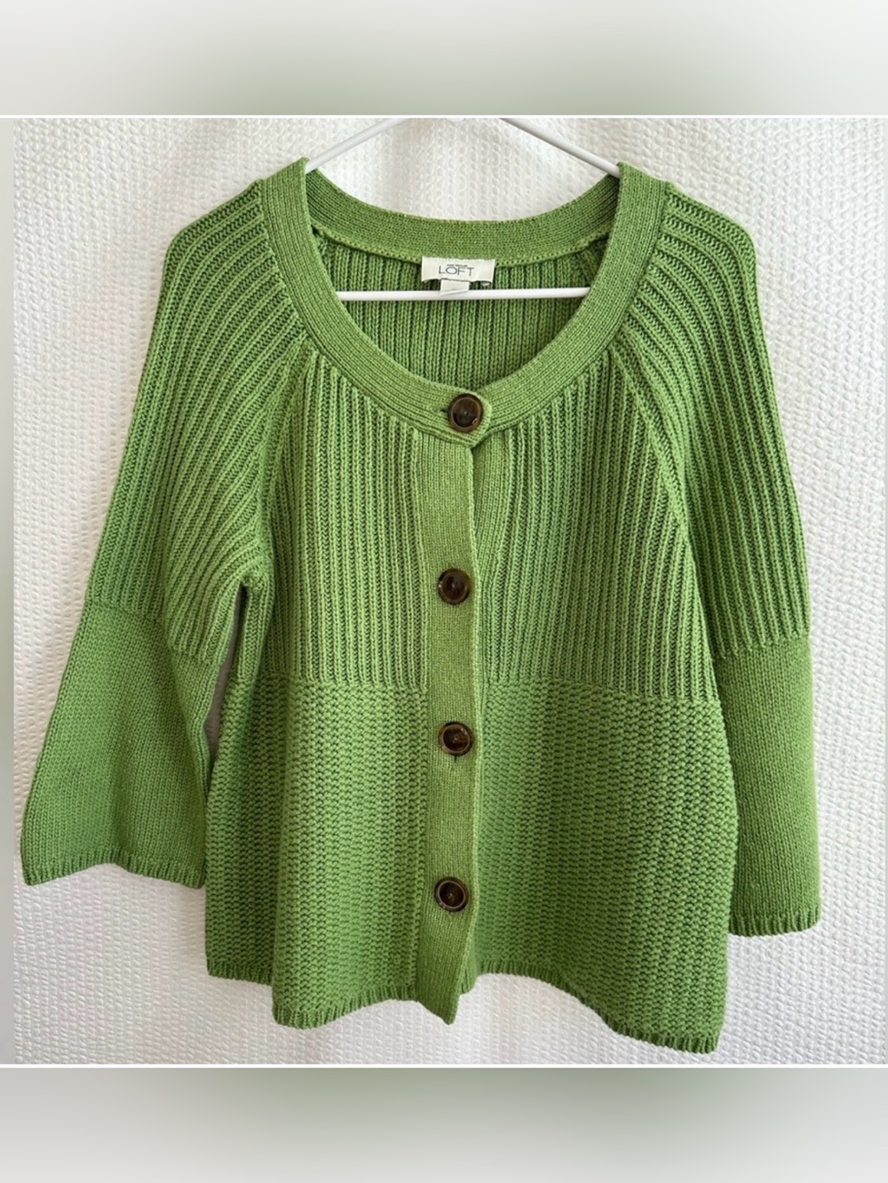 LOFT Green Ribbed Knit Button Front Cardigan Sweater Women’s Medium 3/4 Sleeve